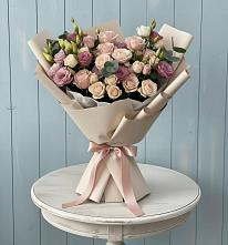 Букет цветов из:  Розы и Лизиантусы в Сикаках