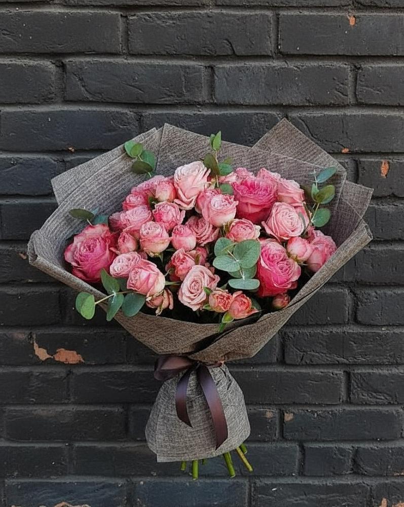 Букет цветов из: Розы в Сикаках