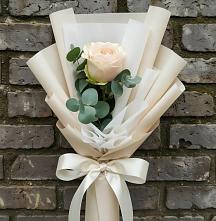 Букет цветов из:  Розы в Сикаках