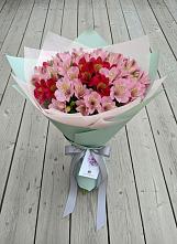 Букет цветов из:  Альстромерии #REPLACE_PRED# Сикаках