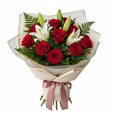 Букет цветов из:  Лилии и Розы в Сикаках