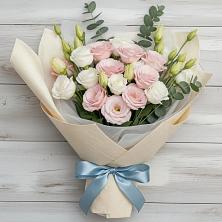 Букет цветов из:  Лизиантусы в Сикаках