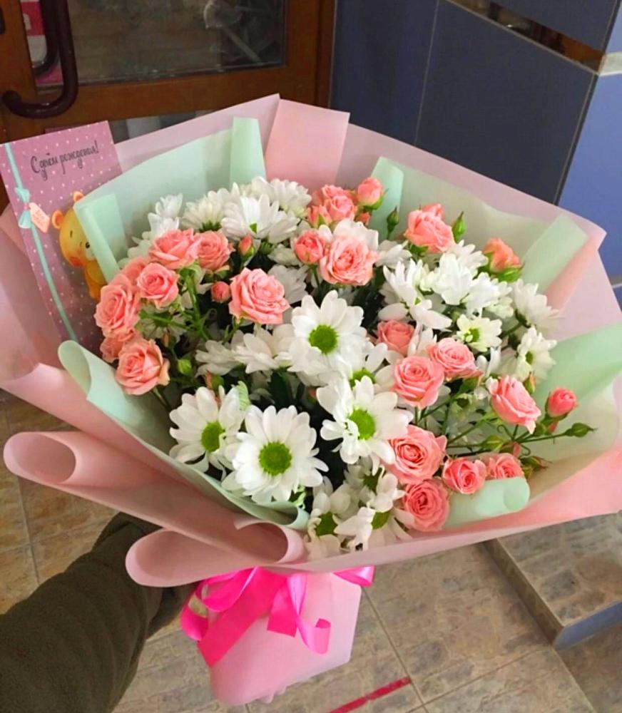 Букет цветов из: Розы и Хризантемы в Сикаках