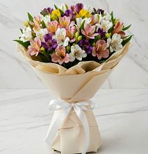 Букет цветов из:  Альстромерии в Сикаках