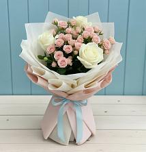 Букет цветов из:  Розы в Сикаках