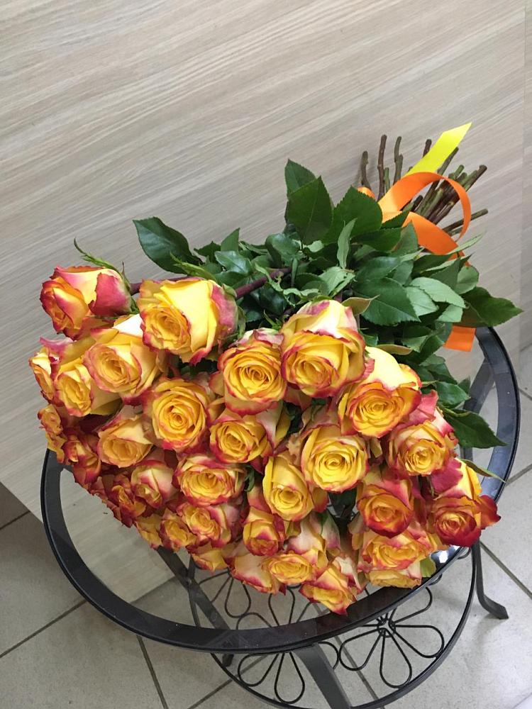 Букет Желтые розы в Сикаках