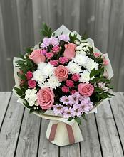 Букет цветов из:  Альстромерии, Гвоздики, Розы и Хризантемы в Сикаках