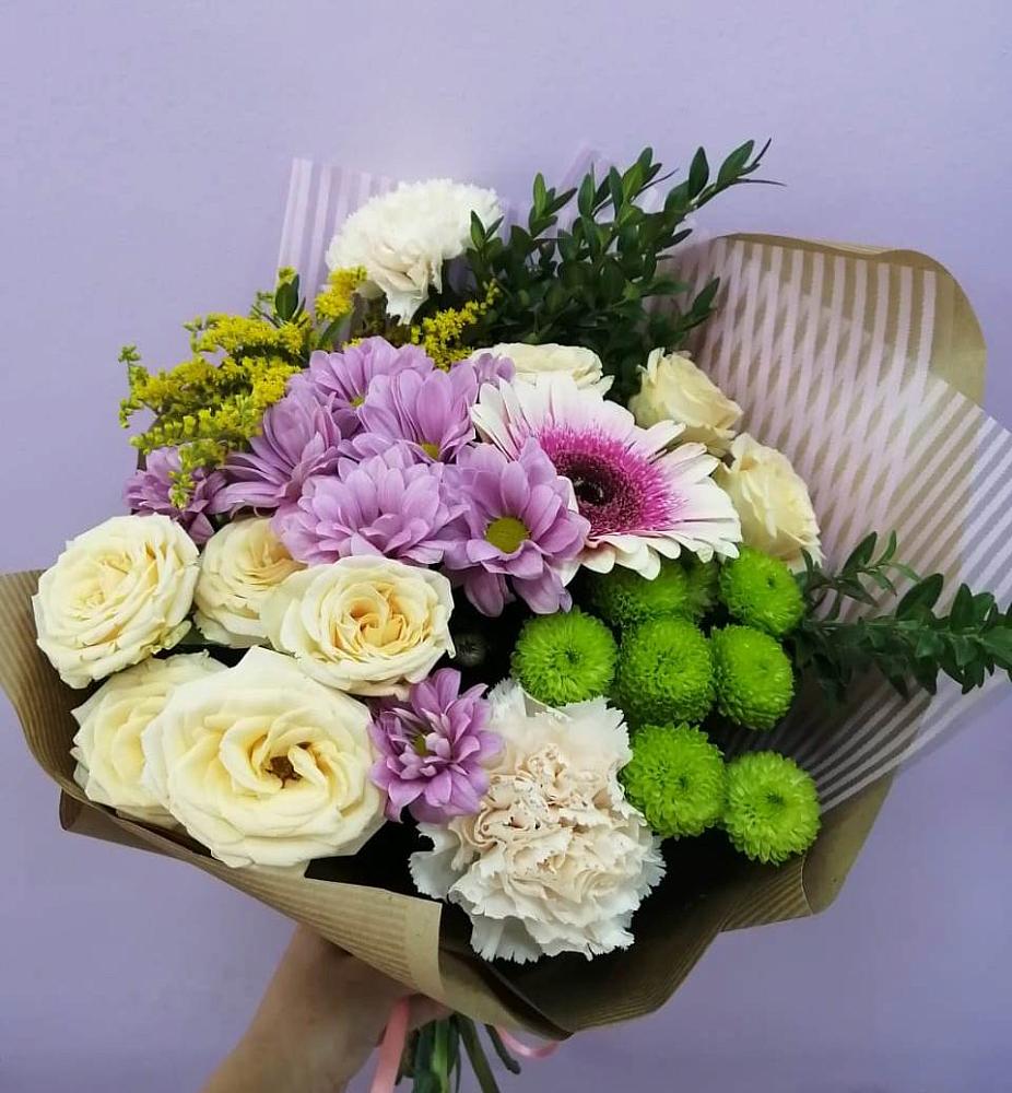 Букет цветов из: Хризантемы, Розы, Гвоздики и Герберы в Сикаках