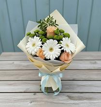 Букет цветов из:  Герберы, Розы и Хризантемы в Сикаках