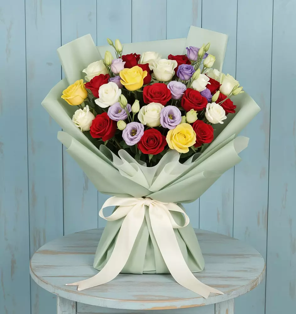 Букет цветов из: Розы в Сикаках