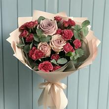Букет цветов из:  Гвоздики и Розы в Сикаках