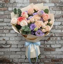 Букет цветов из:  Розы, Лизиантусы и Гвоздики #REPLACE_PRED# Сикаках